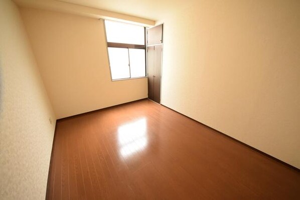 松戸三角ビル の物件内観写真